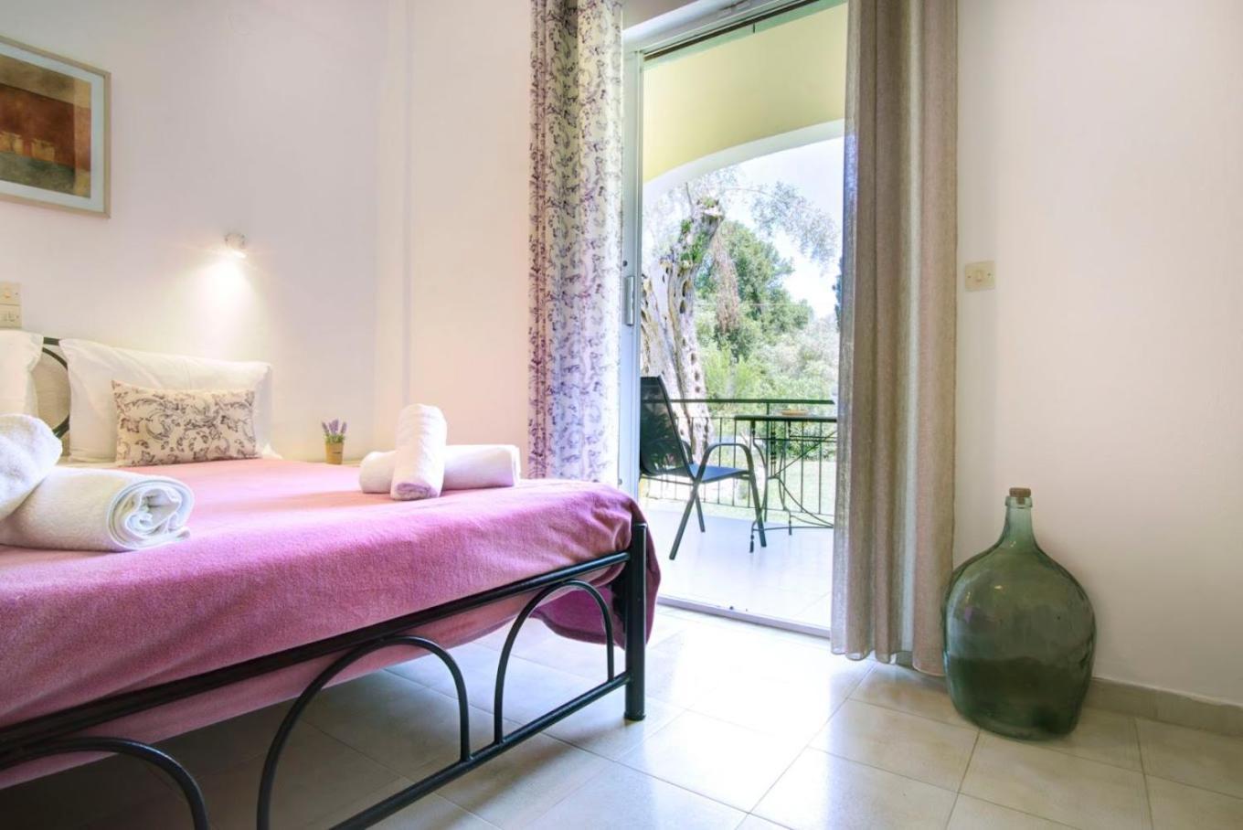 La Casa De Dalia Hotel Lefkími Kültér fotó